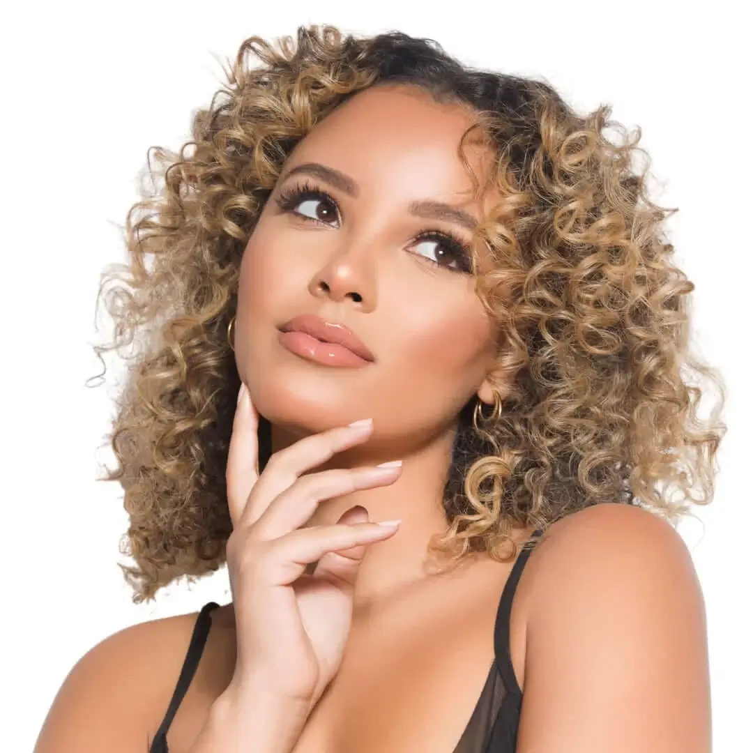 Microneedling with Arrissence — Dark Undereyes treatment 1